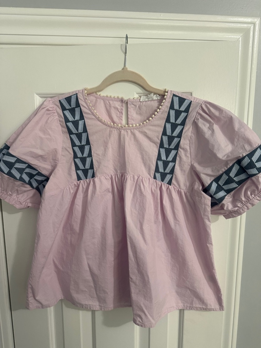 THML Light Pink Puff Sleeve Top with Navy Geometric Trim